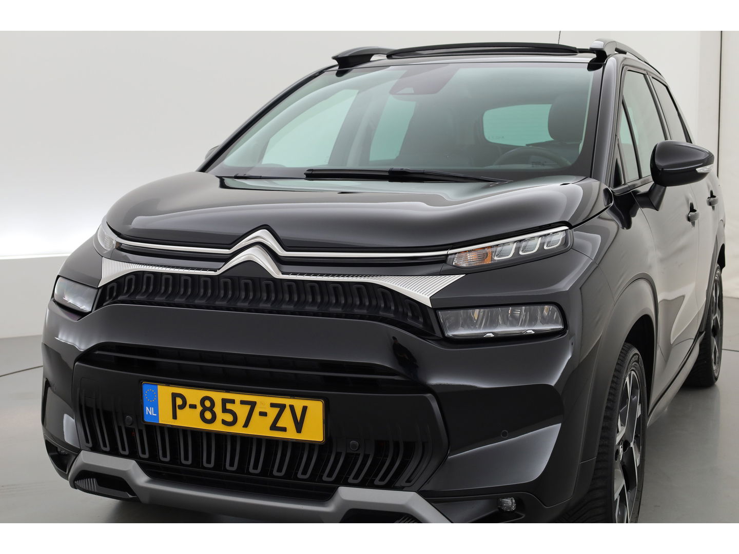 Citroën C3 Aircross 1.2 PureTech Shine Pack Business | Aut. | Pano | Apple CarPlay | Stoelverw. | Camera | Navi | 17''
