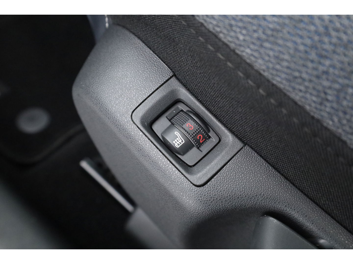 Citroën C3 Aircross 1.2 PureTech Shine Pack Business | Aut. | Pano | Apple CarPlay | Stoelverw. | Camera | Navi | 17''