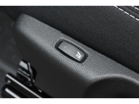 Renault Trafic 2.0 170 L2H1 DC Black Edition Extra Cruise, Camera, Carplay, LED, 170pk, Stoelverwarming, 2 x Schuifdeur, NAVI, Automaat, Clima, Uniek!