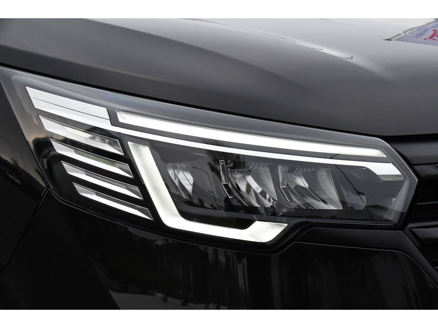 Renault Trafic 2.0 170 L2H1 DC Black Edition Extra Cruise, Camera, Carplay, LED, 170pk, Stoelverwarming, 2 x Schuifdeur, NAVI, Automaat, Clima, Uniek!