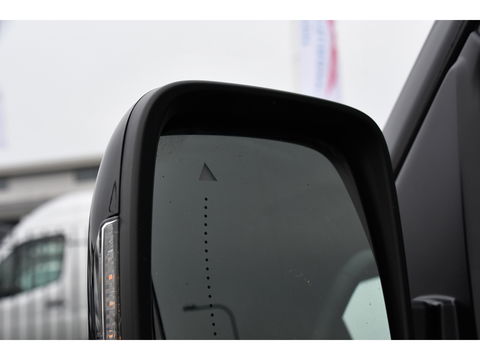 Renault Trafic 2.0 170 L2H1 DC Black Edition Extra Cruise, Camera, Carplay, LED, 170pk, Stoelverwarming, 2 x Schuifdeur, NAVI, Automaat, Clima, Uniek!