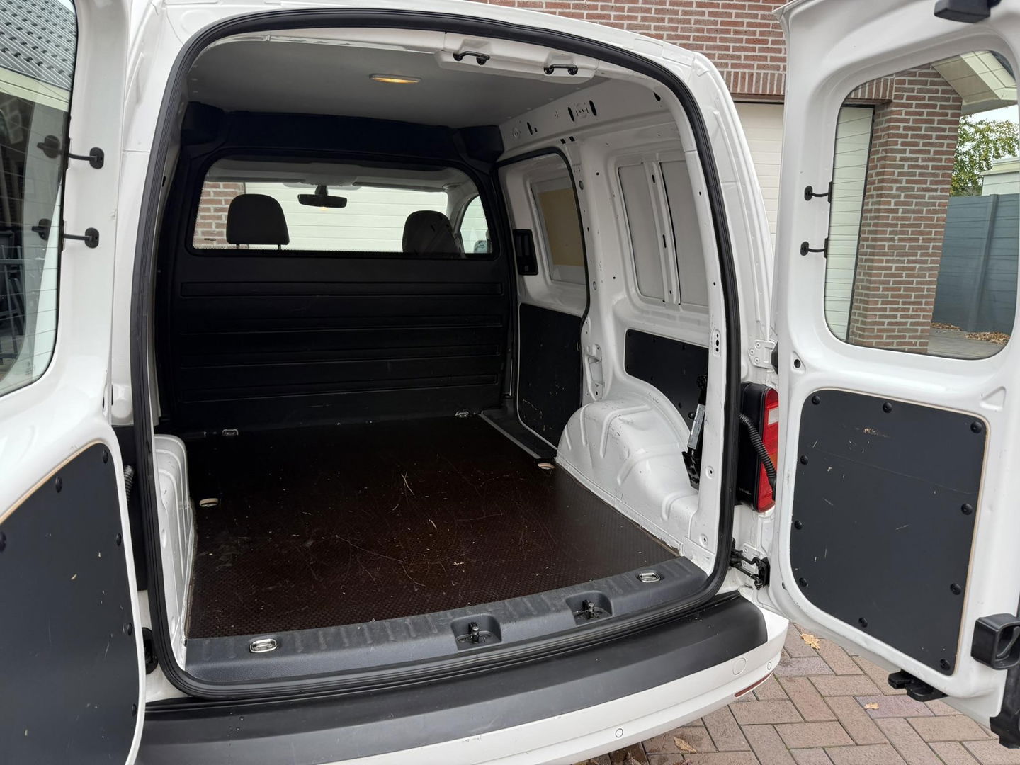 Volkswagen Caddy 2.0 TDI L1H1 BMT Highline apk nap 96275km