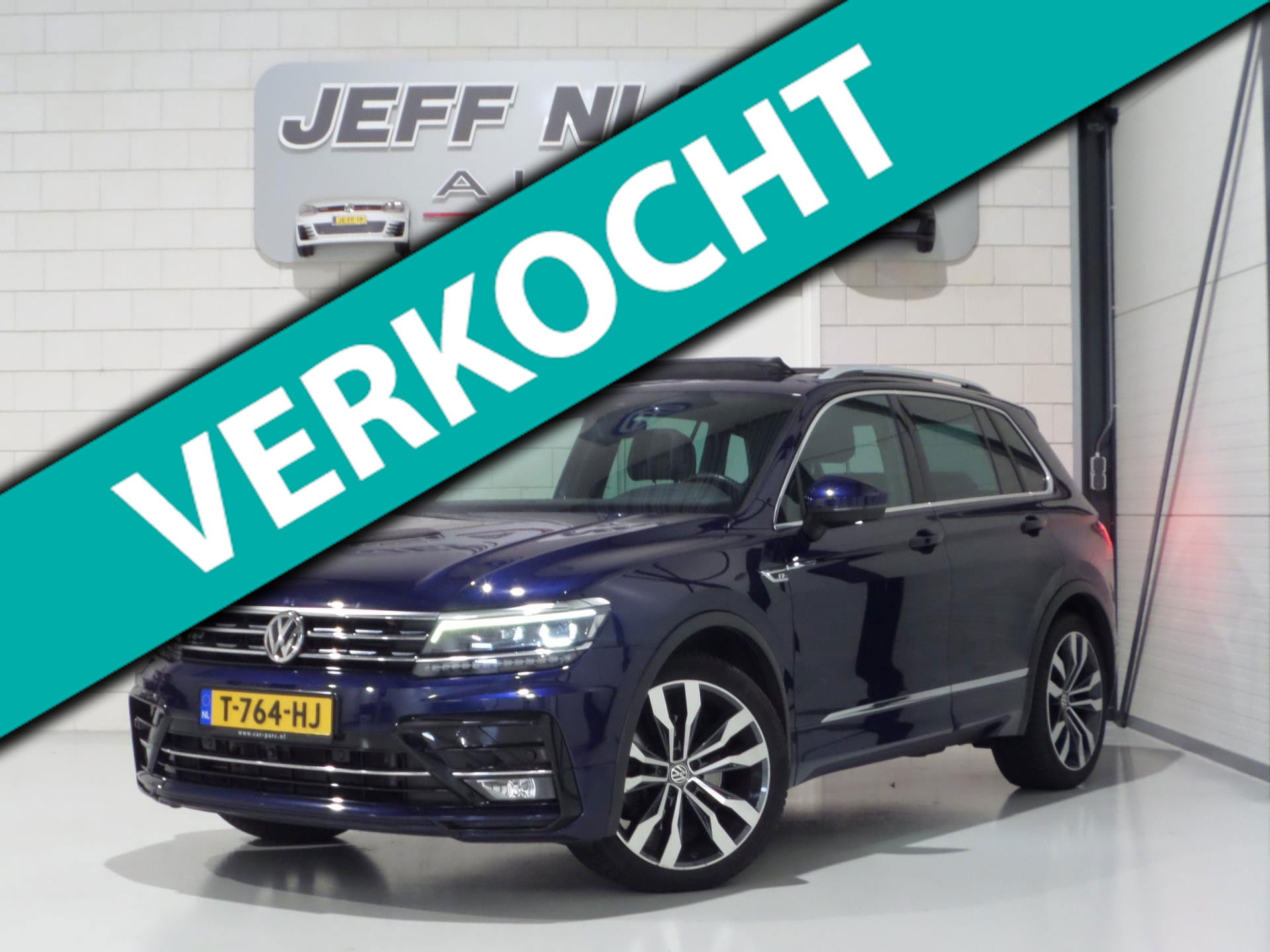 Volkswagen Tiguan 2.0 TSI DSG 4Motion Highline "2X R-Line" Pano Trekhaak Virtual Carplay 360Camera Leer Head-up Adaptive-cruise