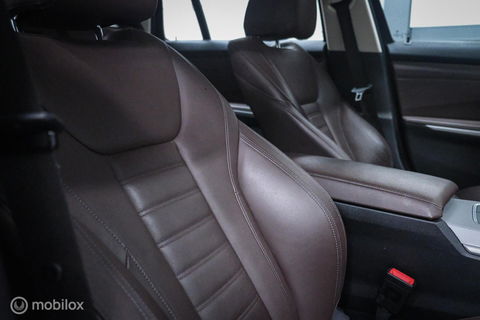 BMW 3 Serie Touring 330e High Executive 290 pk | Trekhaak | Leder | Sportstoelen | NL auto NAP | LED | CarPlay | Stoelverwarming |