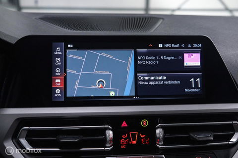 BMW 3 Serie Touring 330e High Executive 290 pk | Trekhaak | Leder | Sportstoelen | NL auto NAP | LED | CarPlay | Stoelverwarming |