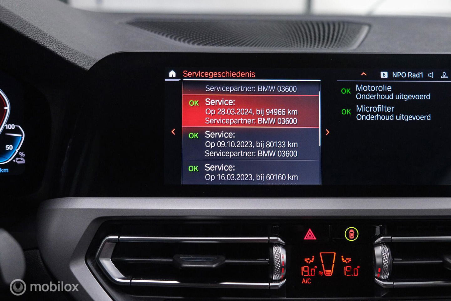 BMW 3 Serie Touring 330e High Executive 290 pk | Trekhaak | Leder | Sportstoelen | NL auto NAP | LED | CarPlay | Stoelverwarming |