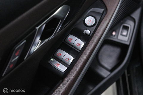 BMW 3 Serie Touring 330e High Executive 290 pk | Trekhaak | Leder | Sportstoelen | NL auto NAP | LED | CarPlay | Stoelverwarming |