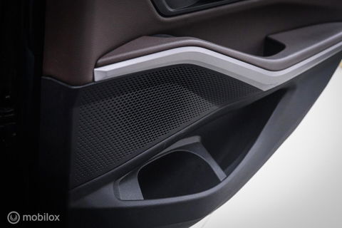 BMW 3 Serie Touring 330e High Executive 290 pk | Trekhaak | Leder | Sportstoelen | NL auto NAP | LED | CarPlay | Stoelverwarming |