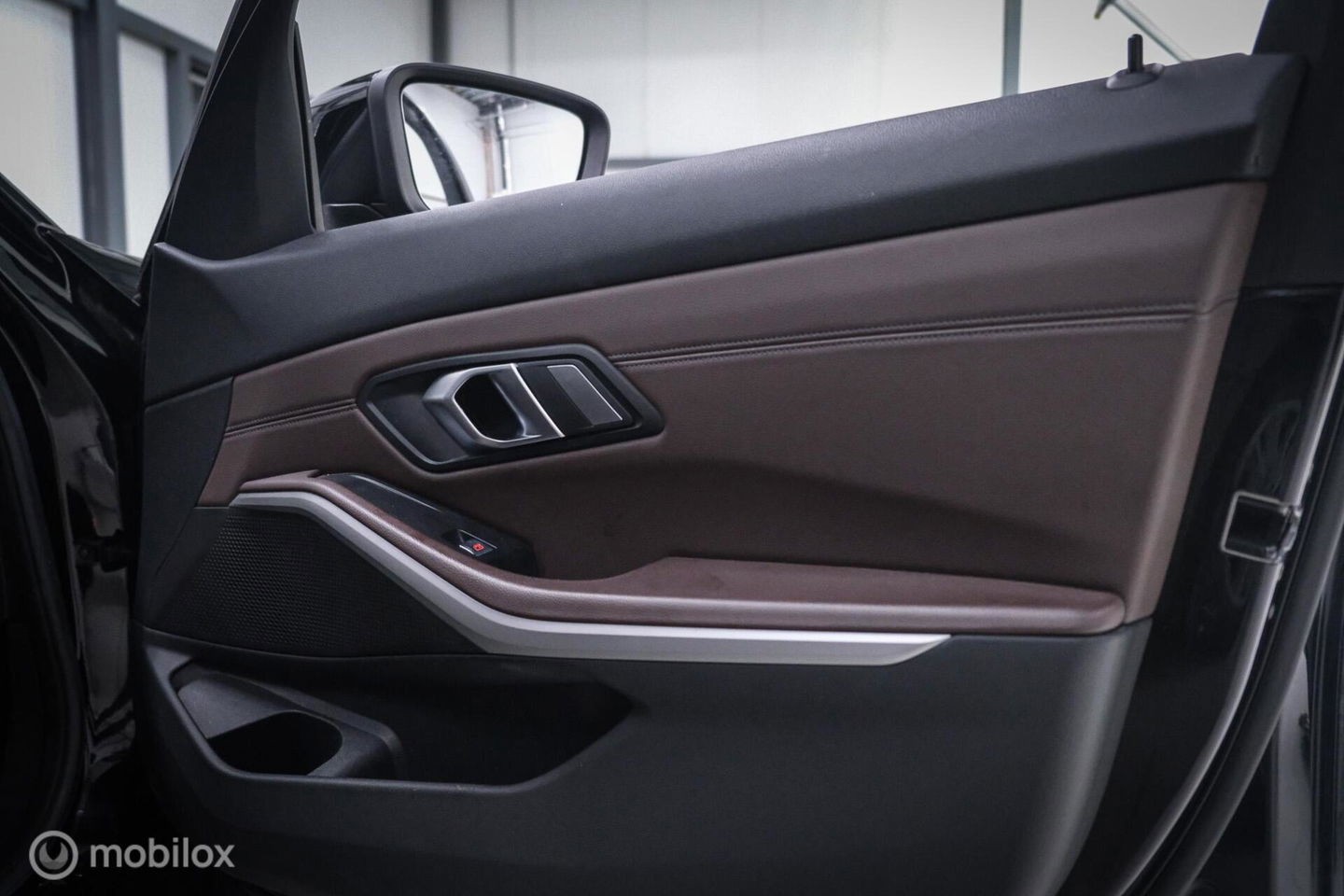 BMW 3 Serie Touring 330e High Executive 290 pk | Trekhaak | Leder | Sportstoelen | NL auto NAP | LED | CarPlay | Stoelverwarming |