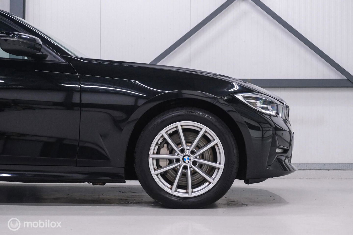 BMW 3 Serie Touring 330e High Executive 290 pk | Trekhaak | Leder | Sportstoelen | NL auto NAP | LED | CarPlay | Stoelverwarming |