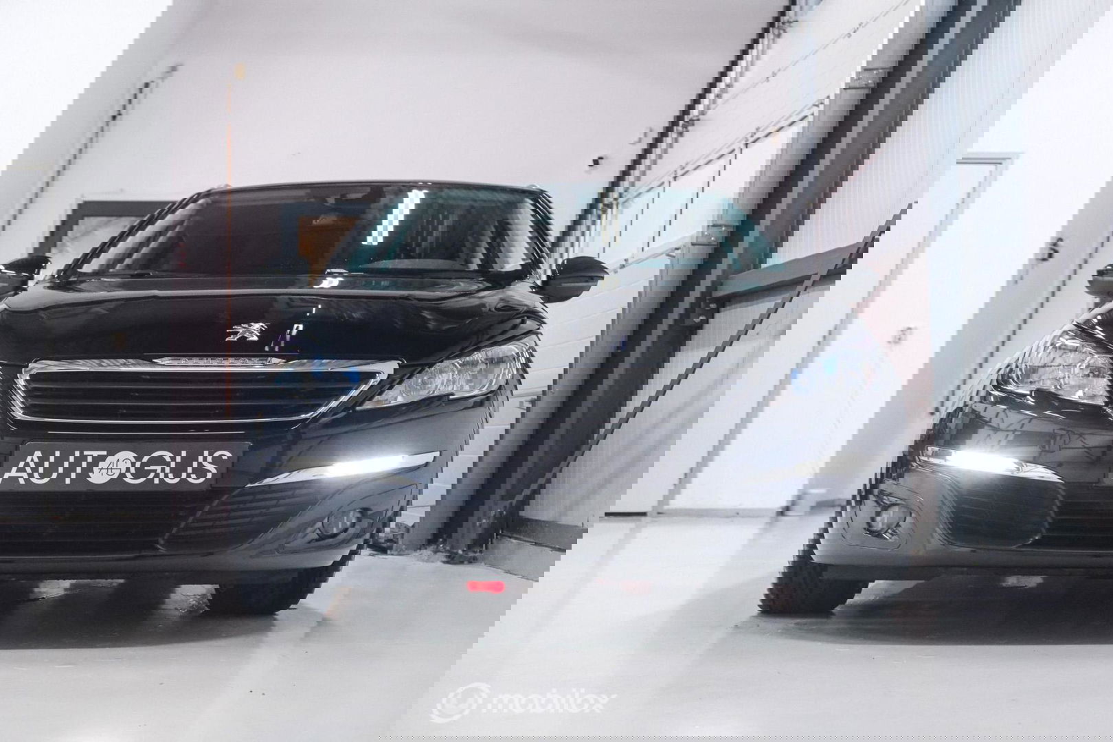 Peugeot 308 SW 1.2 PureTech Style | Nieuwe Distributie | rijklaarprijs incl beurt | Navigatie | Cruisecontrol | NAP NL auto |