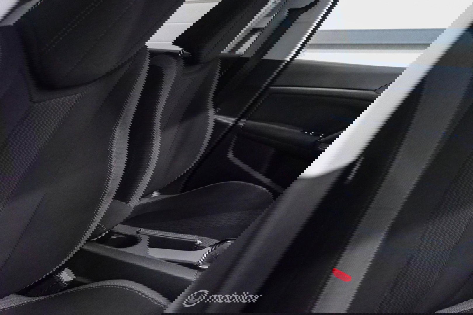 Peugeot 308 SW 1.2 PureTech Style | Nieuwe Distributie | rijklaarprijs incl beurt | Navigatie | Cruisecontrol | NAP NL auto |