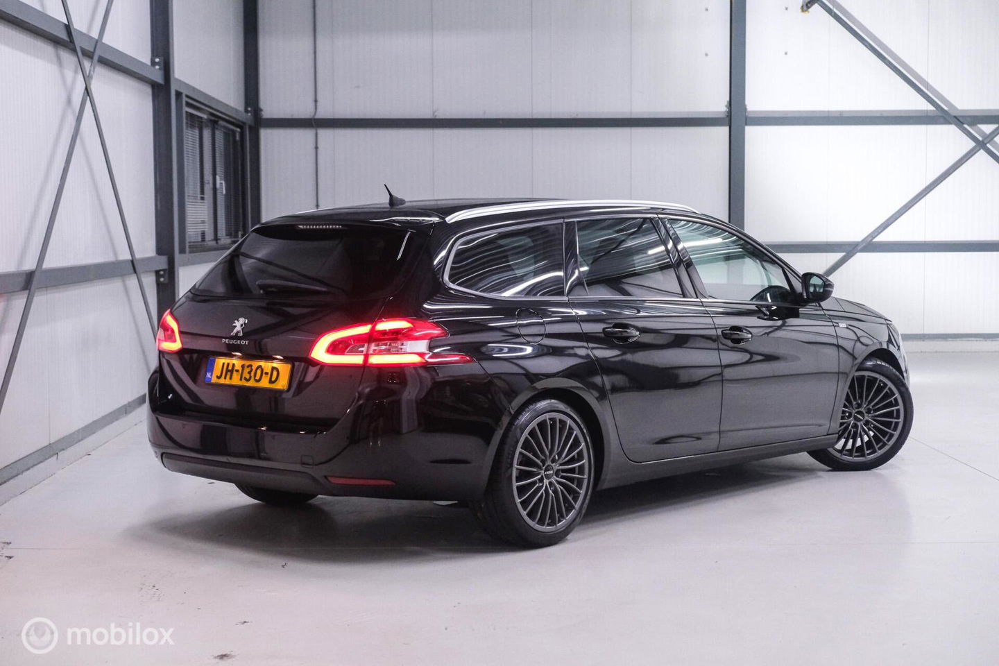 Peugeot 308 SW 1.2 PureTech Style | Nieuwe Distributie | rijklaarprijs incl beurt | Navigatie | Cruisecontrol | NAP NL auto |