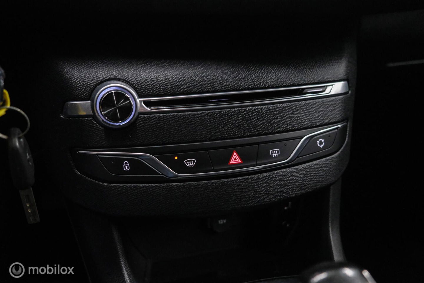 Peugeot 308 SW 1.2 PureTech Style | Nieuwe Distributie | rijklaarprijs incl beurt | Navigatie | Cruisecontrol | NAP NL auto |