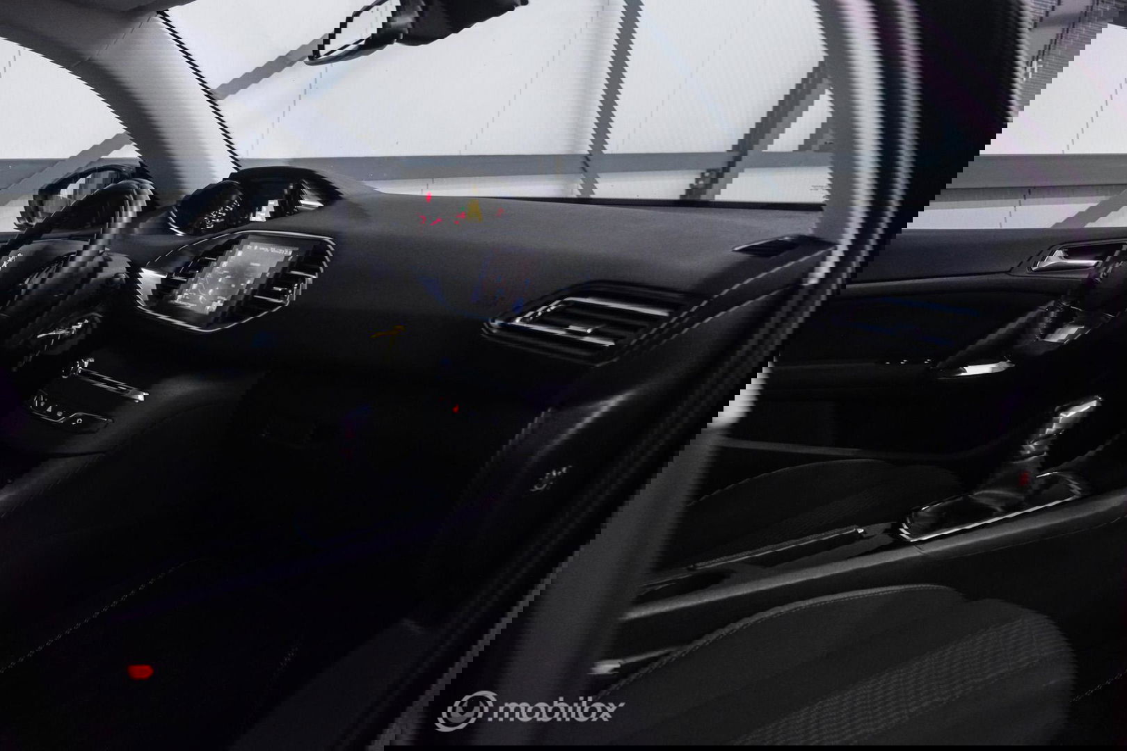 Peugeot 308 SW 1.2 PureTech Style | Nieuwe Distributie | rijklaarprijs incl beurt | Navigatie | Cruisecontrol | NAP NL auto |