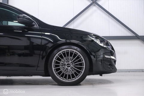 Peugeot 308 SW 1.2 PureTech Style | Nieuwe Distributie | rijklaarprijs incl beurt | Navigatie | Cruisecontrol | NAP NL auto |