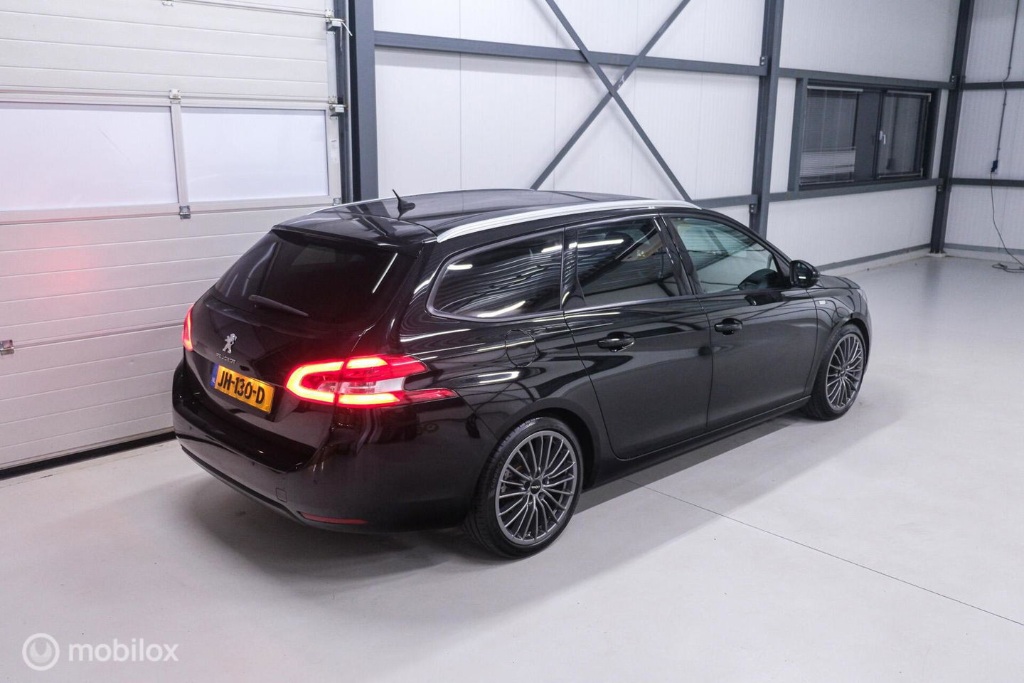 Peugeot 308 SW 1.2 PureTech Style | Nieuwe Distributie | rijklaarprijs incl beurt | Navigatie | Cruisecontrol | NAP NL auto |
