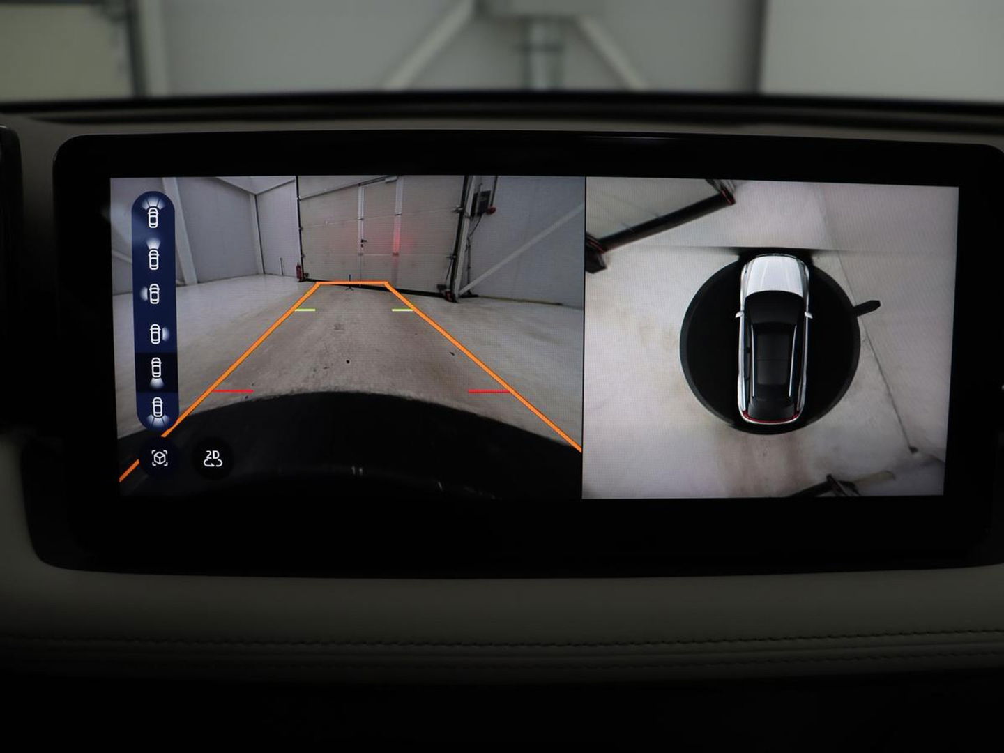 Aiways U5 63 kWh Premium | 3-Fase | Panoramadak | Leder | Stoelverwarming | Adaptive cruise | Carplay | 360 camera | Full LED | Keyless