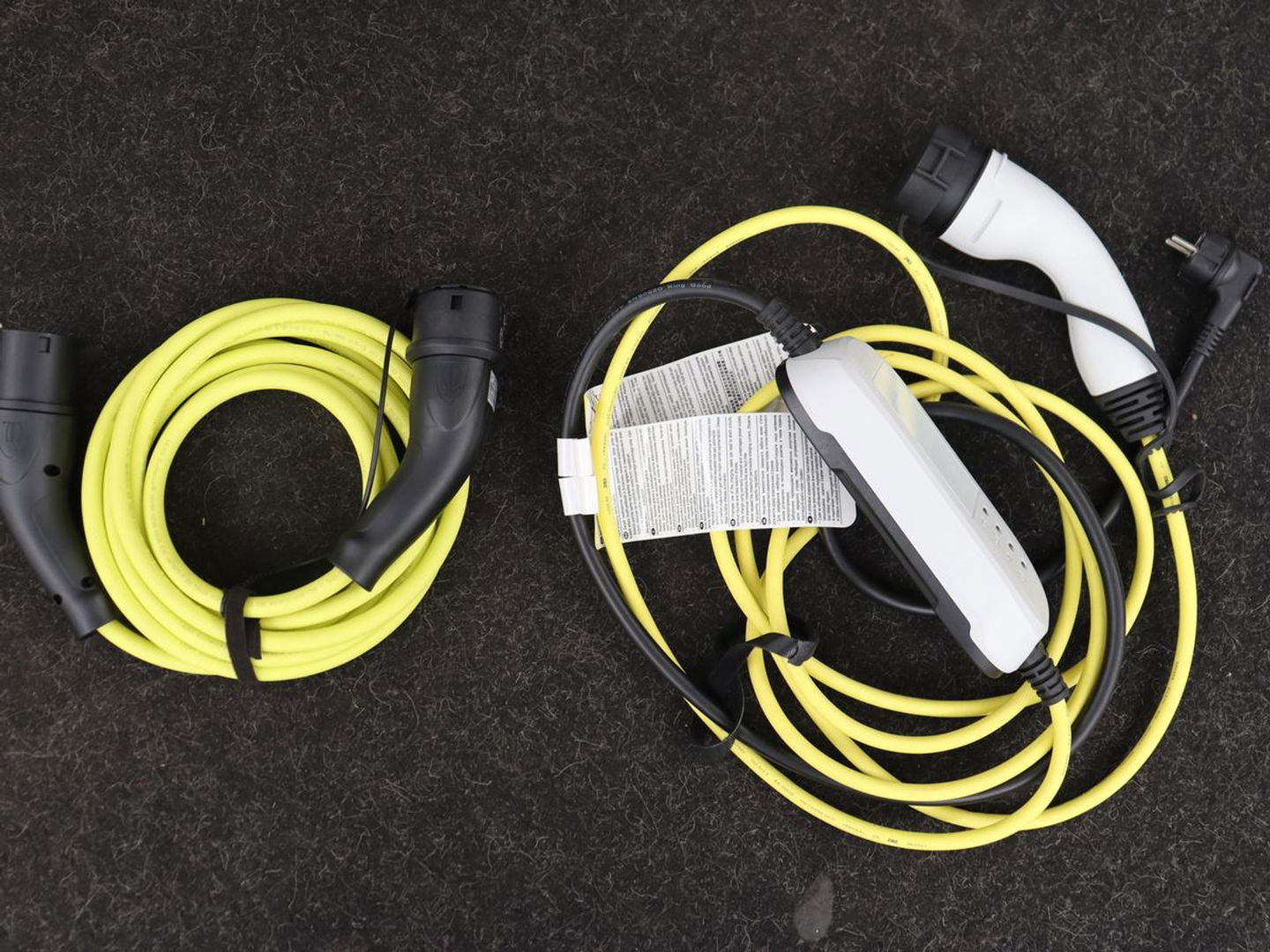 Volkswagen Golf 1.4 eHybrid Style | Stoelverwarming | Massage | Carplay | Sfeerverlichting | Navigatie | Memory | Adaptive cruise | Full LED | Parkeerhulp | Getint glas | PHEV | Plug In