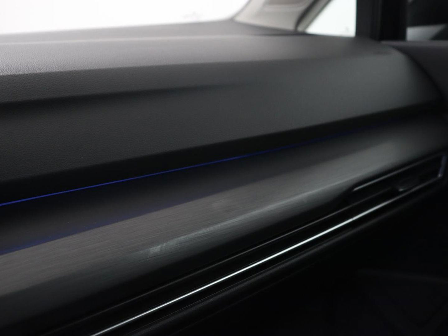 Volkswagen Golf 1.4 eHybrid Style | Stoelverwarming | Massage | Carplay | Sfeerverlichting | Navigatie | Memory | Adaptive cruise | Full LED | Parkeerhulp | Getint glas | PHEV | Plug In