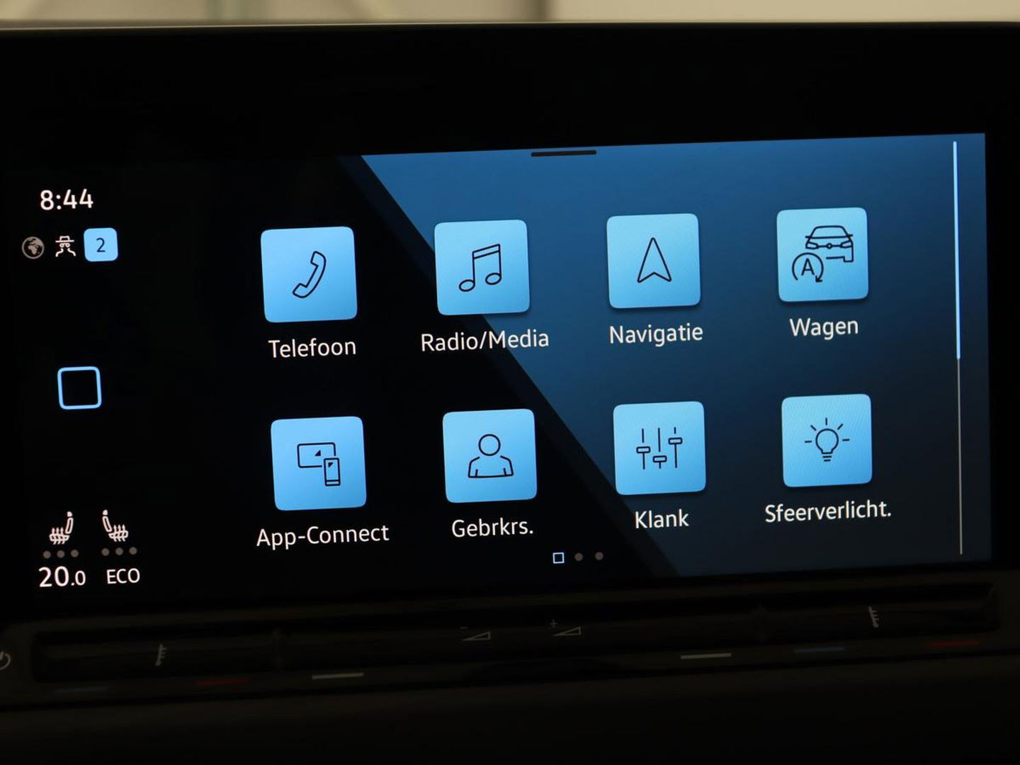 Volkswagen Golf 1.4 eHybrid Style | Stoelverwarming | Massage | Carplay | Sfeerverlichting | Navigatie | Memory | Adaptive cruise | Full LED | Parkeerhulp | Getint glas | PHEV | Plug In