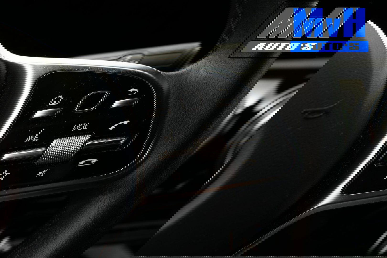 Mercedes-Benz A-Klasse 180 Premium Plus|PARELMOER|SFEERVERL|CAMERA