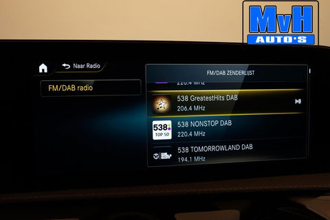 Mercedes-Benz A-Klasse 180 Premium Plus|PARELMOER|SFEERVERL|CAMERA