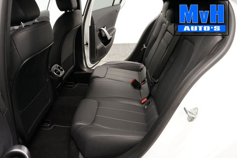 Mercedes-Benz A-Klasse 180 Premium Plus|PARELMOER|SFEERVERL|CAMERA