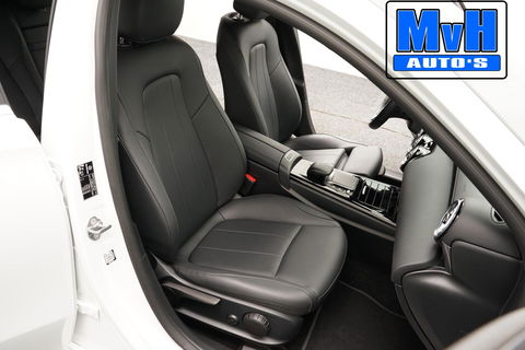 Mercedes-Benz A-Klasse 180 Premium Plus|PARELMOER|SFEERVERL|CAMERA