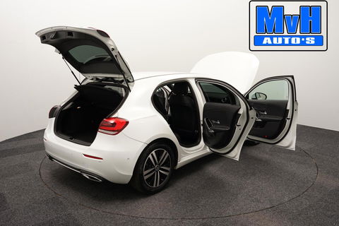 Mercedes-Benz A-Klasse 180 Premium Plus|PARELMOER|SFEERVERL|CAMERA