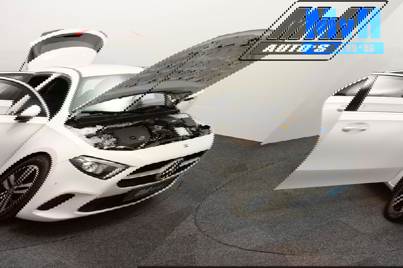 Mercedes-Benz A-Klasse 180 Premium Plus|PARELMOER|SFEERVERL|CAMERA