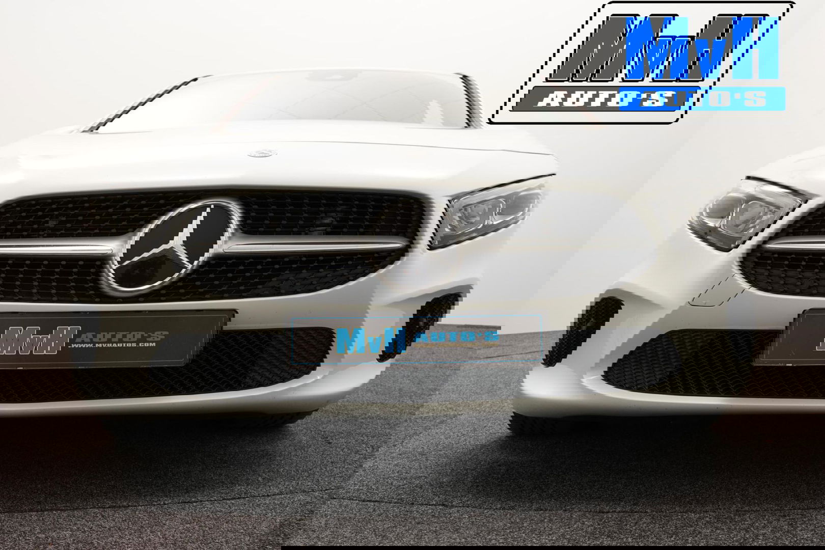 Mercedes-Benz A-Klasse 180 Premium Plus|PARELMOER|SFEERVERL|CAMERA