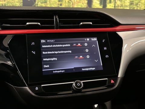 Opel Corsa 1.2 GS Line | Cruise Control | Apple Carplay | Android Auto | Achteruitrijcamera | Parkeersensoren | Dodehoeksensor | DAB | Lane Assist