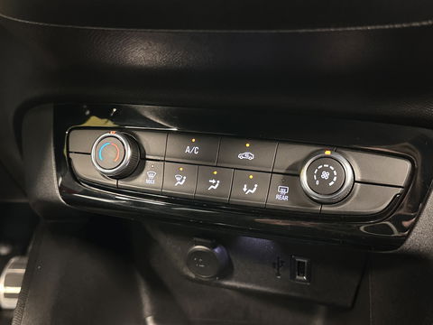 Opel Corsa 1.2 GS Line | Cruise Control | Apple Carplay | Android Auto | Achteruitrijcamera | Parkeersensoren | Dodehoeksensor | DAB | Lane Assist