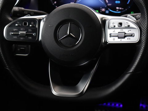 Mercedes-Benz CLA-Klasse 250e AMG Night | Stoelverwarming | Carplay | Camera | Widescreen | Sfeerverlichting | Leder/Alcantara | Navigatie | Park Assist | Origineel Zwart | PHEV | Plug In