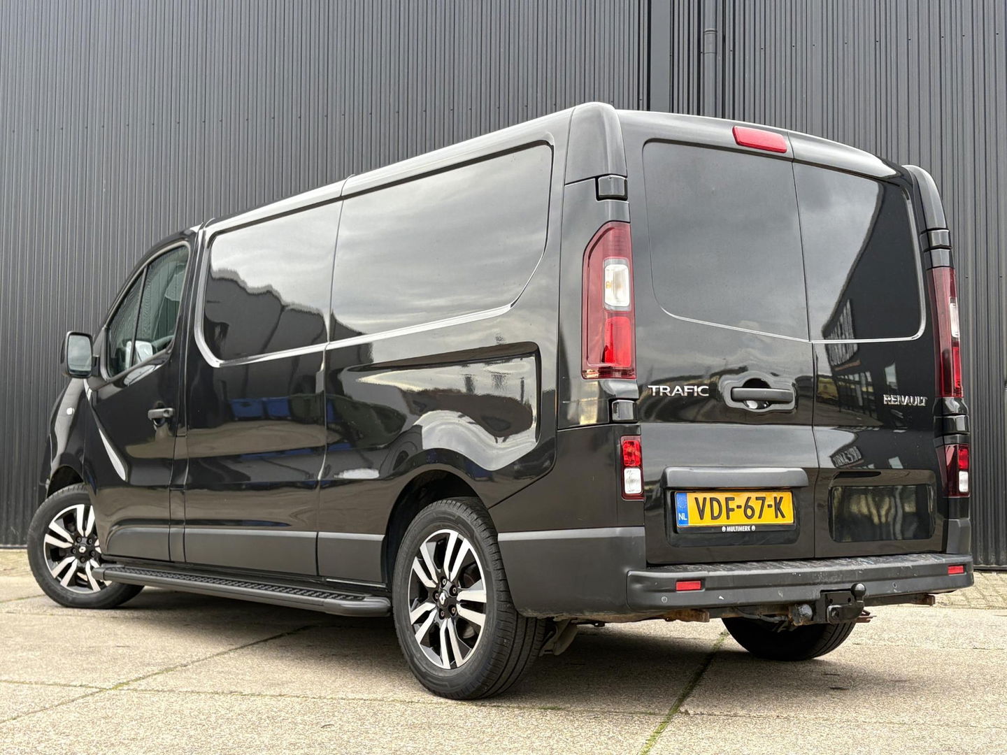 Renault Trafic 2.0 dCi 170 T29 L2H1 | MARGE | DIKKE UITVOERING | LED | NAVI | Sidesteps | LMV