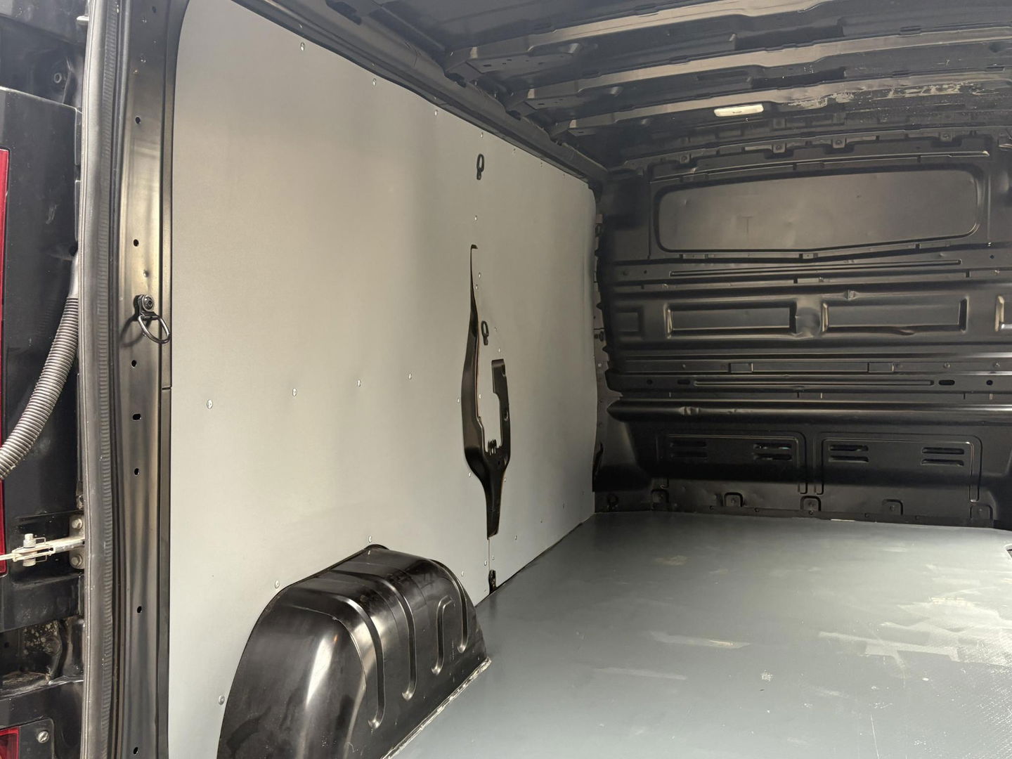 Renault Trafic 2.0 dCi 170 T29 L2H1 | MARGE | DIKKE UITVOERING | APK 12 MND | LED | NAVI | Sidesteps | LMV