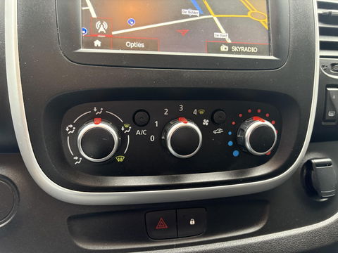 Renault Trafic 2.0 dCi 170 T29 L2H1 | MARGE | DIKKE UITVOERING | LED | NAVI | Sidesteps | LMV