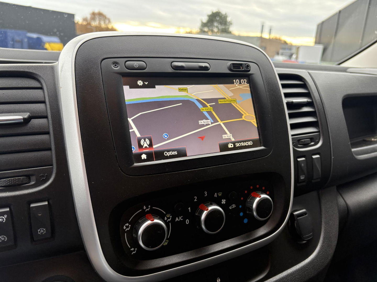 Renault Trafic 2.0 dCi 170 T29 L2H1 | MARGE | DIKKE UITVOERING | APK 12 MND | LED | NAVI | Sidesteps | LMV