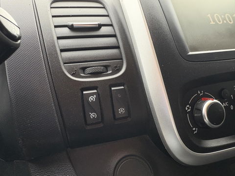 Renault Trafic 2.0 dCi 170 T29 L2H1 | MARGE | DIKKE UITVOERING | LED | NAVI | Sidesteps | LMV