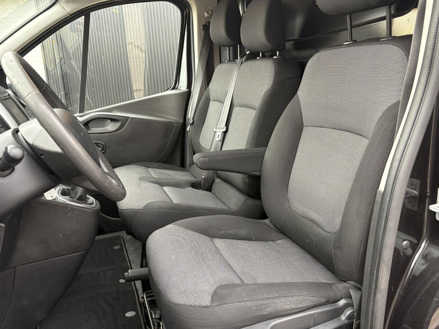 Renault Trafic 2.0 dCi 170 T29 L2H1 | MARGE | DIKKE UITVOERING | LED | NAVI | Sidesteps | LMV