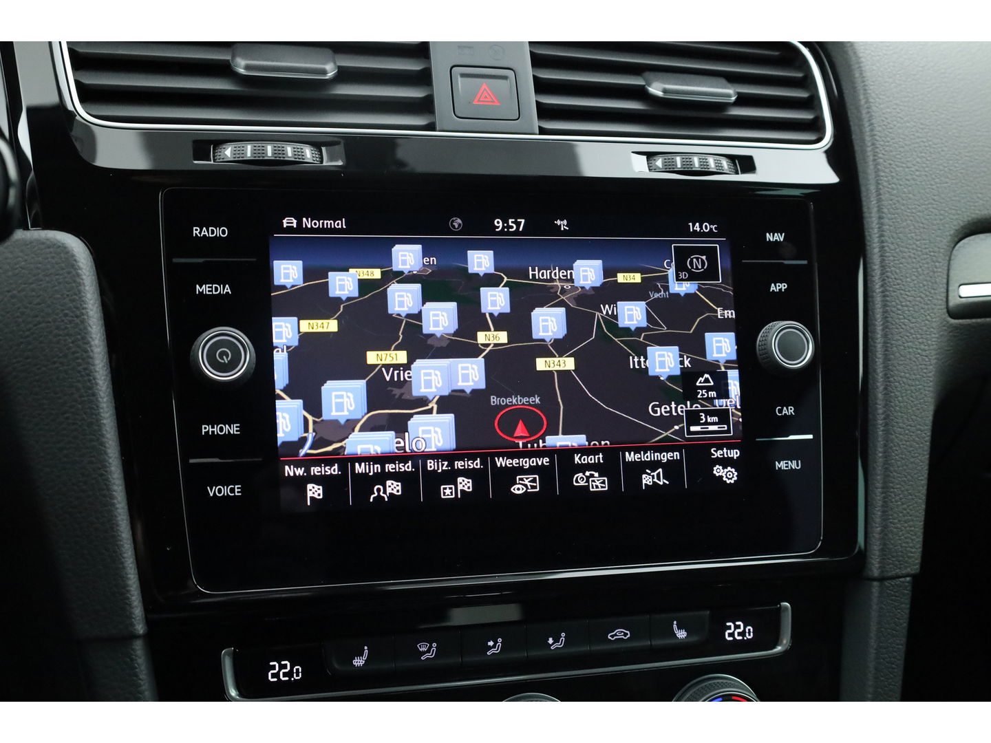 Volkswagen Golf 2.0 TSI GTI Performance | Digi. Dashboard | 18'' | Apple CarPlay | Camera | Adapt. Cruise | Stoelverw.