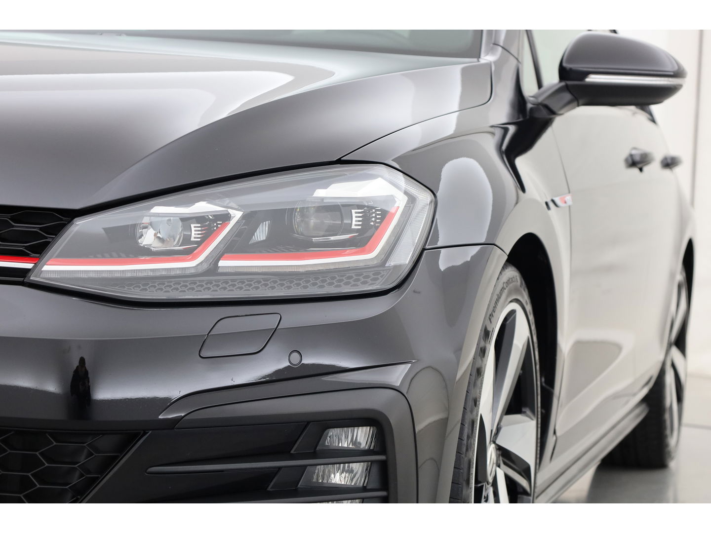 Volkswagen Golf 2.0 TSI GTI Performance | Digi. Dashboard | 18'' | Apple CarPlay | Camera | Adapt. Cruise | Stoelverw.