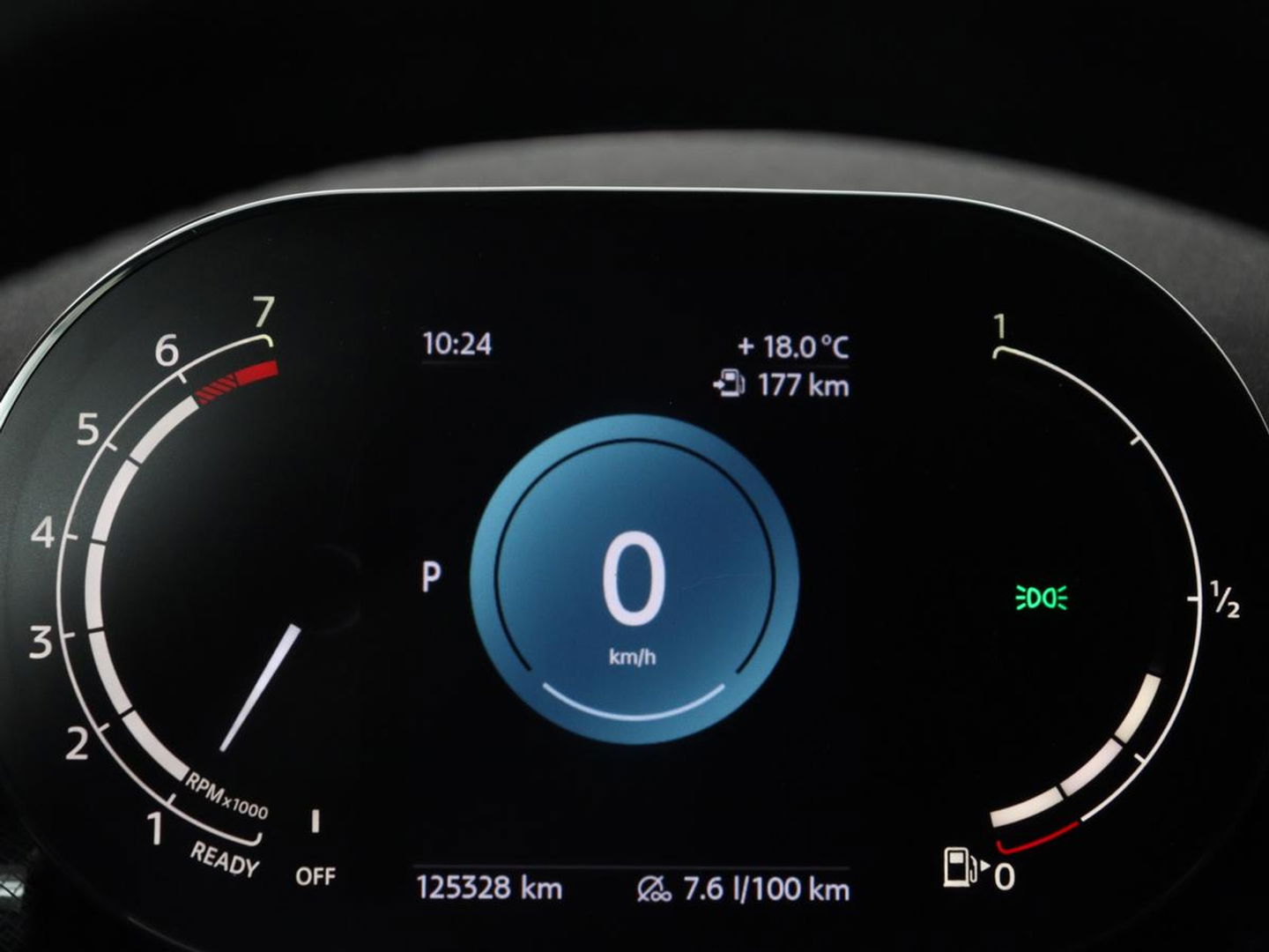 MINI Clubman 2.0 Cooper S | 192pk | Panoramadak | Leder | Trekhaak | Carplay | Navigatie | Parkeerhulp | Full LED | Verwarmde voorruit | Getint glas