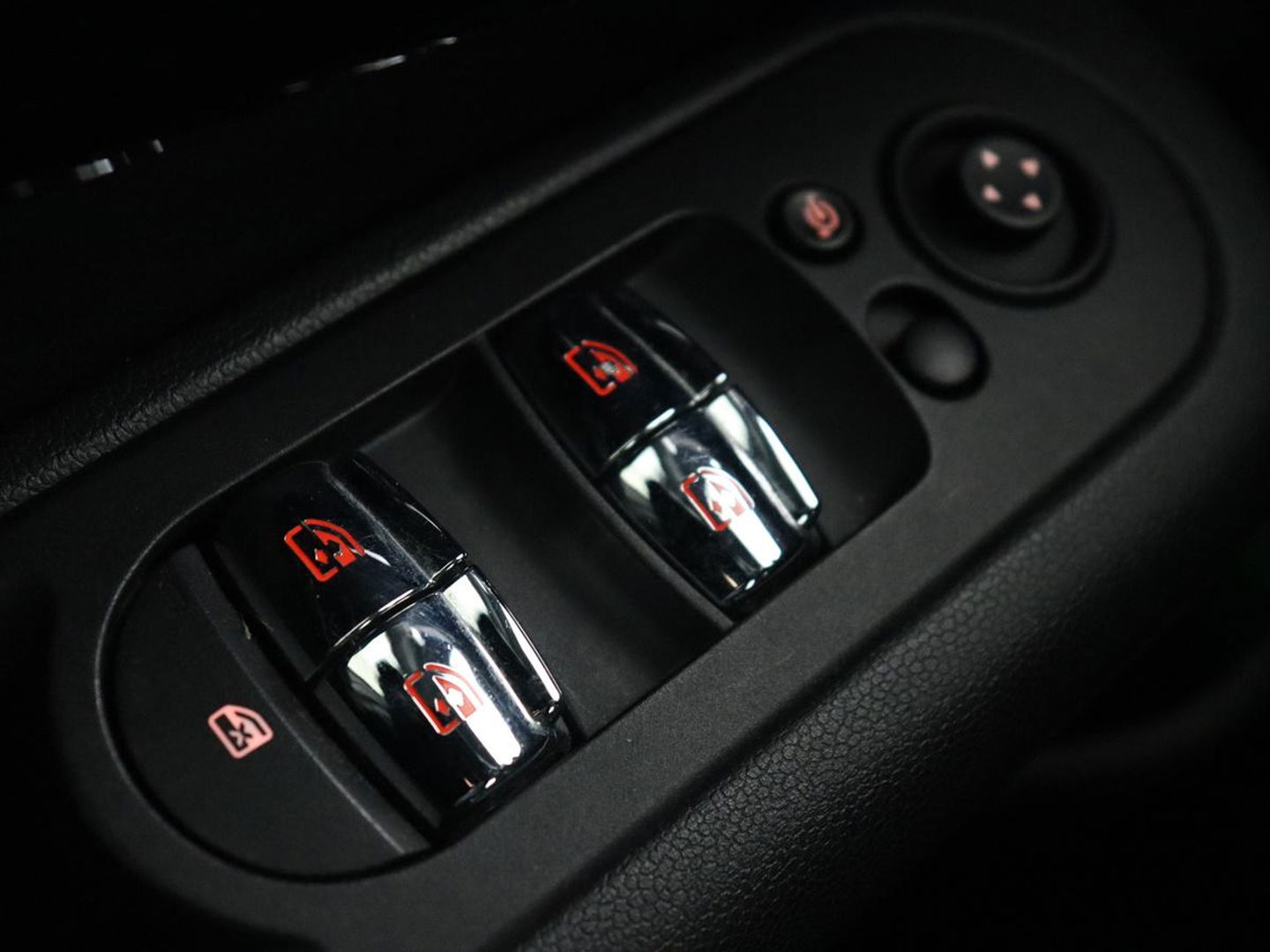 MINI Clubman 2.0 Cooper S | 192pk | Panoramadak | Leder | Trekhaak | Carplay | Navigatie | Parkeerhulp | Full LED | Verwarmde voorruit | Getint glas