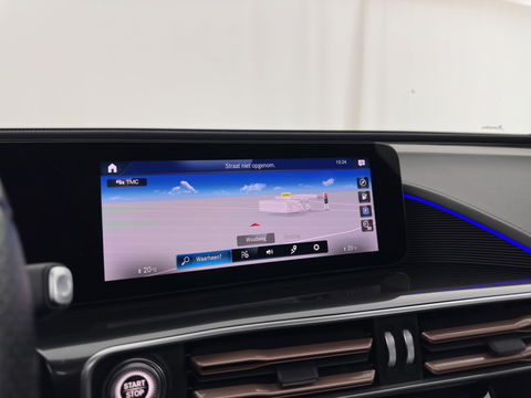 Mercedes-Benz EQC 400 4MATIC 80 kWh AMG (INCL-BTW) Aut. *PANO | BURMESTER-SURROUND | DISTRONIC | LEATHER-MICROFIBRE | FULL-LED | TOP-VIEW | WIDE-SCREEN-COCKPIT | KEYLESS | AIR-SUSPENSION | SPORT-SEATS | PRIVACY-GLASS | AMBIENT-LIGH