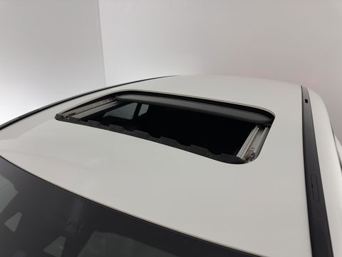 Mercedes-Benz EQC 400 4MATIC 80 kWh AMG (INCL-BTW) Aut. *PANO | BURMESTER-SURROUND | DISTRONIC | LEATHER-MICROFIBRE | FULL-LED | TOP-VIEW | WIDE-SCREEN-COCKPIT | KEYLESS | AIR-SUSPENSION | SPORT-SEATS | PRIVACY-GLASS | AMBIENT-LIGH