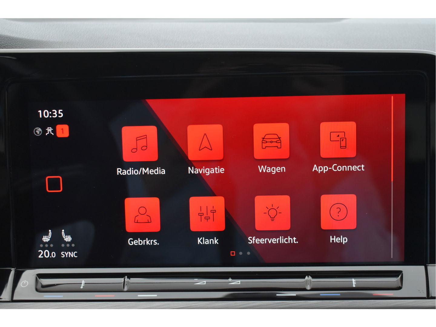 Volkswagen Golf 1.5 eTSI 1st Edition | Open dak | Virtual Cockpit | Carplay | Massagestoel | Nav | Adapt.CC | DAB | Full LED | Compleet