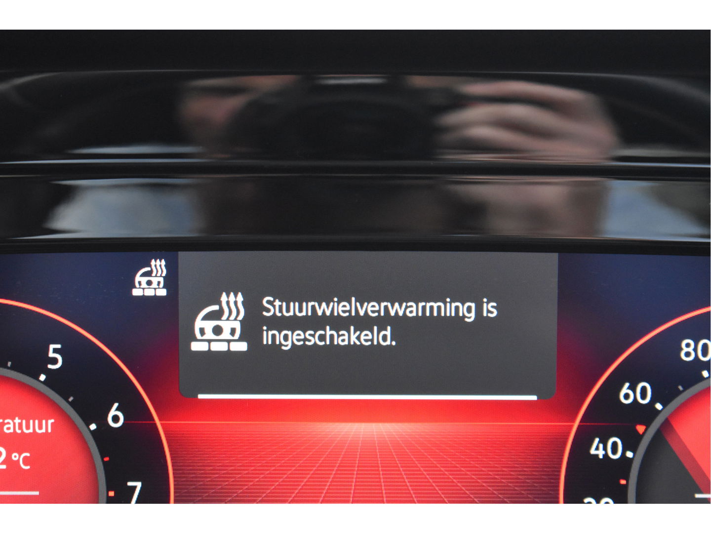 Volkswagen Golf 1.5 eTSI 1st Edition | Open dak | Virtual Cockpit | Carplay | Massagestoel | Nav | Adapt.CC | DAB | Full LED | Compleet