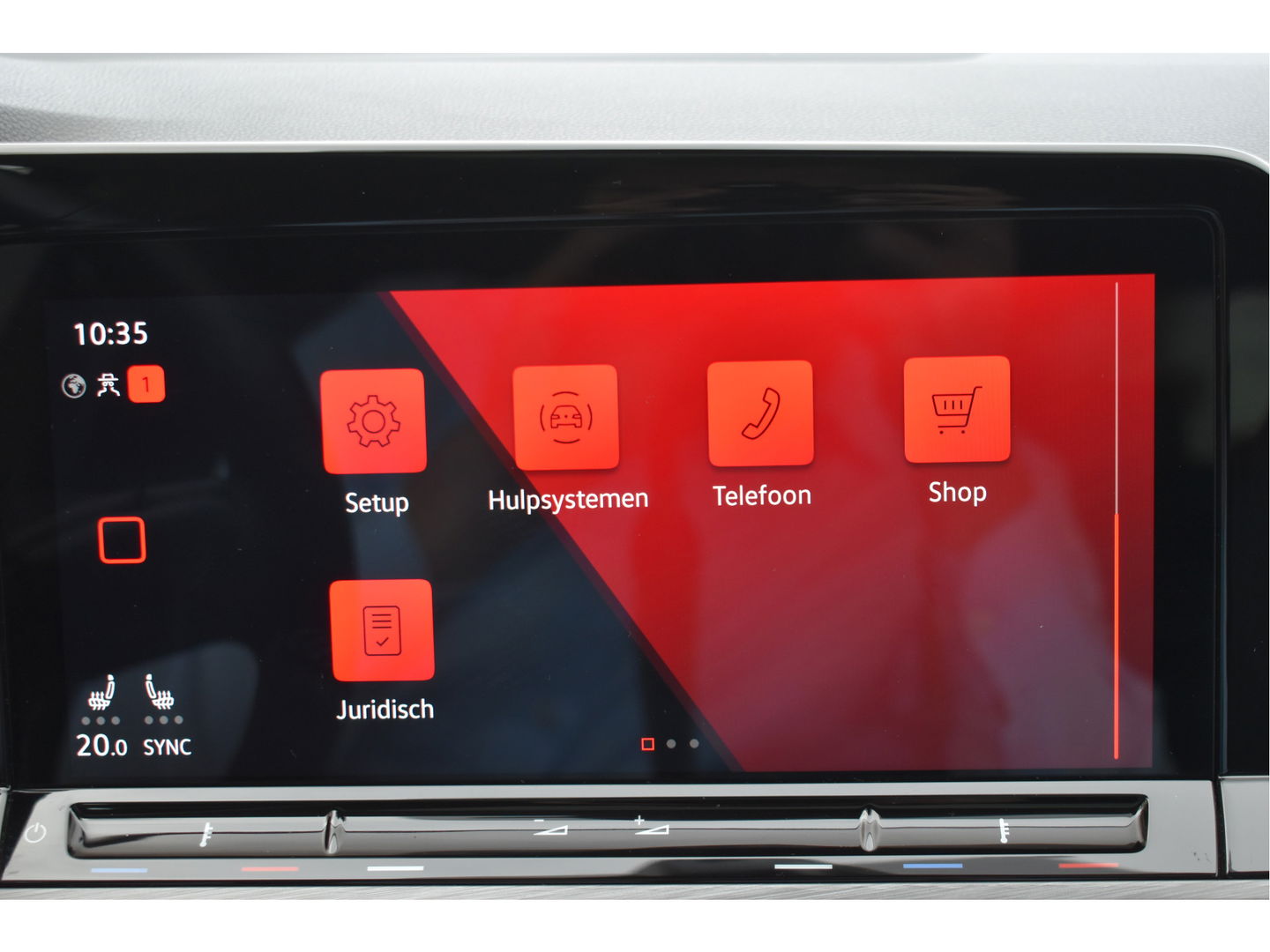 Volkswagen Golf 1.5 eTSI 1st Edition | Open dak | Virtual Cockpit | Carplay | Massagestoel | Nav | Adapt.CC | DAB | Full LED | Compleet